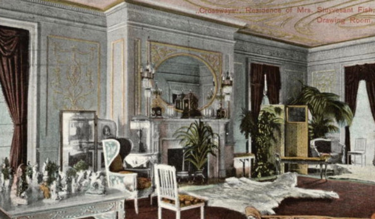 Crossways interior